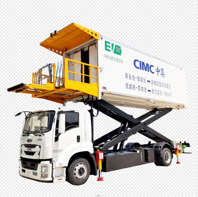 Elektrisch cateringvoertuig Luchthavenvrachtwagen geserveerd aan instappende vluchtpassagiers
